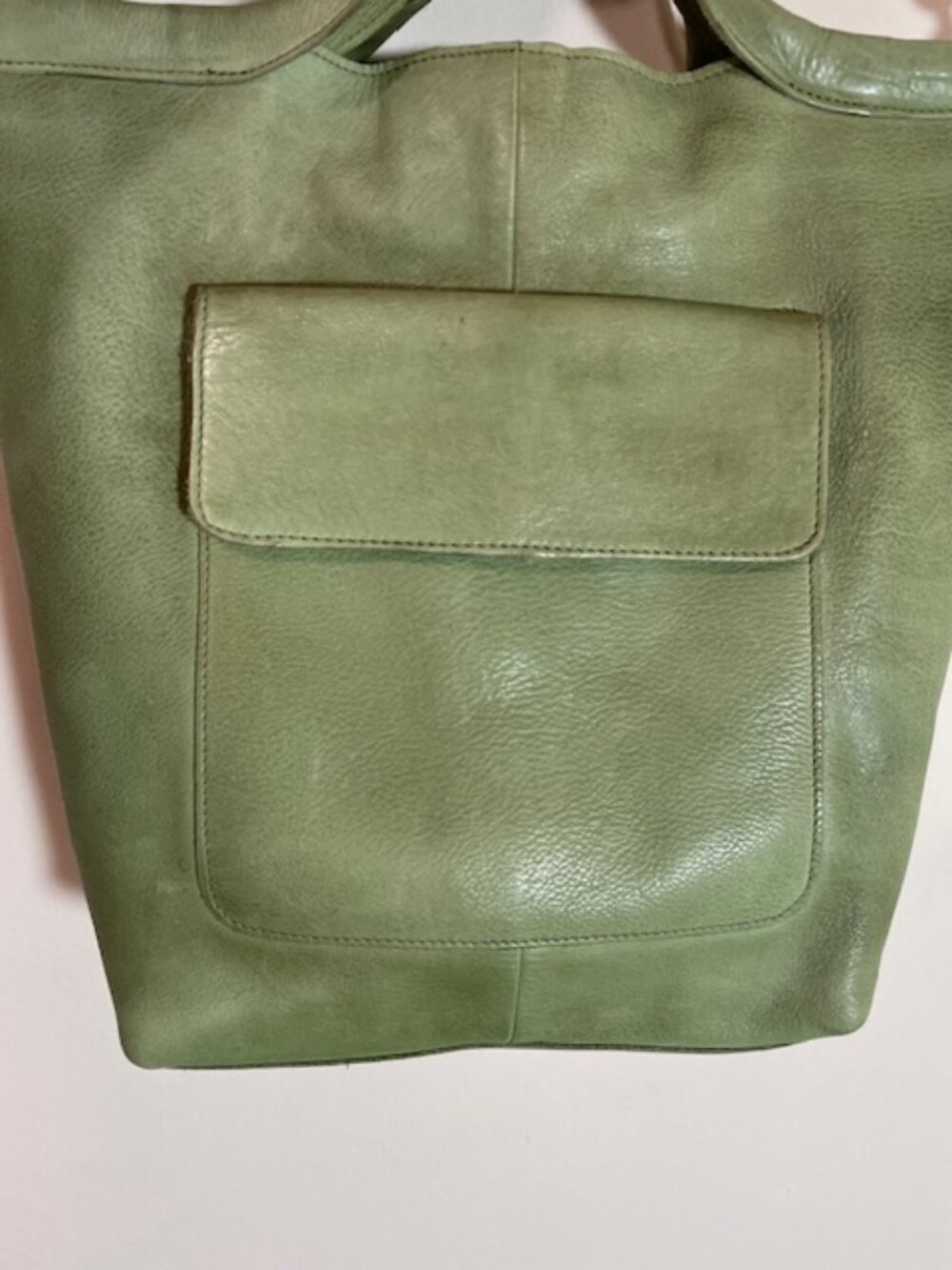 Latico Leathers Card Size holder New in Black.